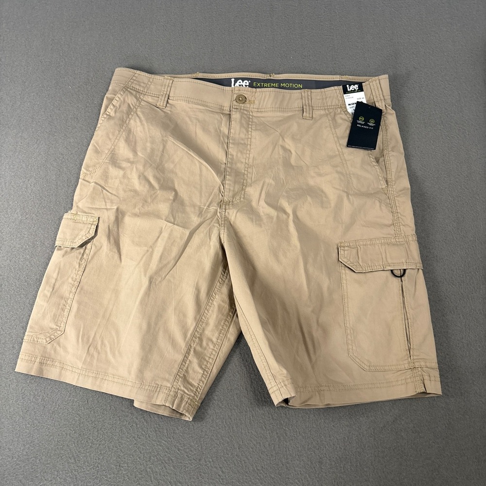 Lee Extreme Motion Cargo Shorts Mens Size 40 Nomad Khaki 102187028